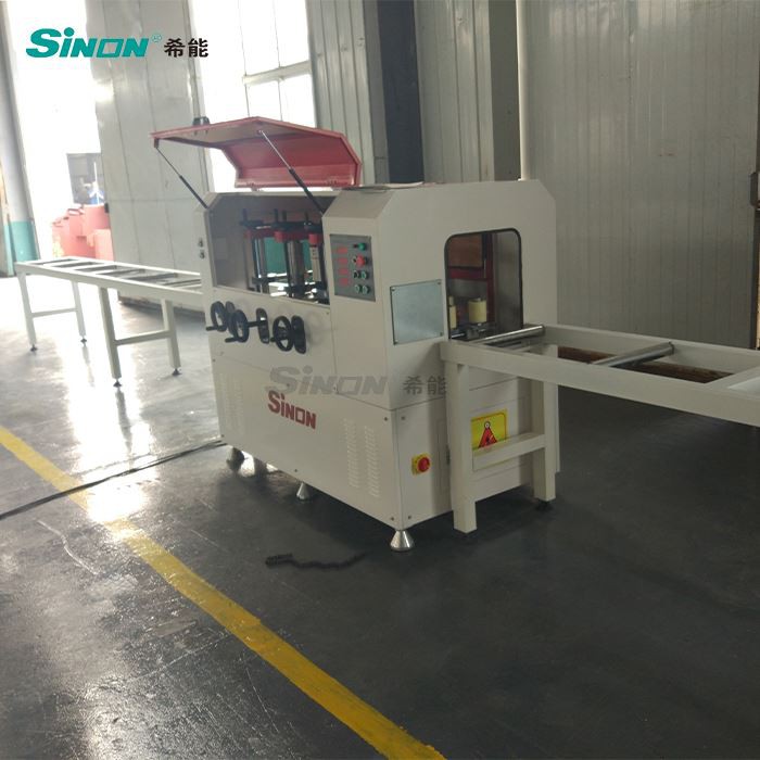 thermal break assembly machine (10)